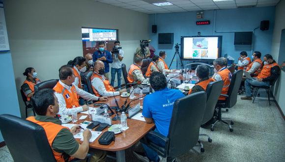La SE-CONRED a través del Secretario Ejecutivo, General (J) y MSc. Oscar Estuardo Cossío presentó la probabilidad de precipitación estimada a nivel departamental por efectos del huracán Julia además de recomendaciones para las autoridades y población en general.