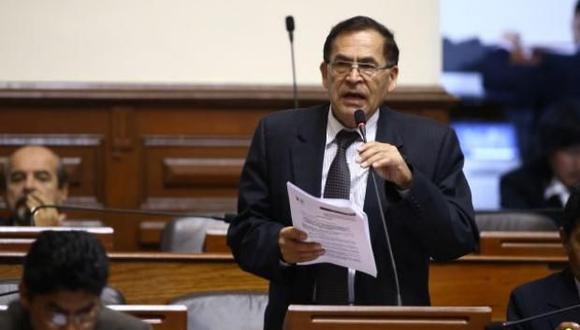 El congresista del bloque Nuevo Perú, Alberto Quintanilla, solicitó una cuestión previa para debatir la formación de la Comisión Permanente del Parlamento. (Difusión)