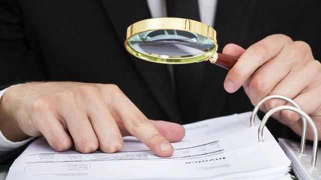 Los consultores de empresas encaran la administración con métodos científicos pero ¿por qué no son directamente contratados como empleados por las empresas?