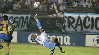 Como Cristiano Ronaldo: los peruanos que también anotaron golazos de chalaca