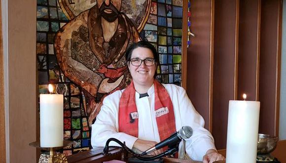 Megan Rohrer, quien desde 2014 era pastora de una congregación luterana en Los Ángeles, ha sido elegida por 209 votos a favor, por tan solo dos votos más que el reverendo Jeff Johnson. (Foto: Facebook).