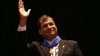 Correa: Errores económicos ahondaron crisis en Venezuela