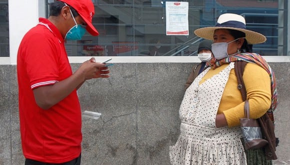 El bono forma parte del Bono Familiar Universal, que facilitará la ayuda a 6,8 millones de familias peruanas (Foto: AFP)