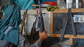 Las ventas de armas están en auge en Kandahar, cuna de los talibanes en Afganistán