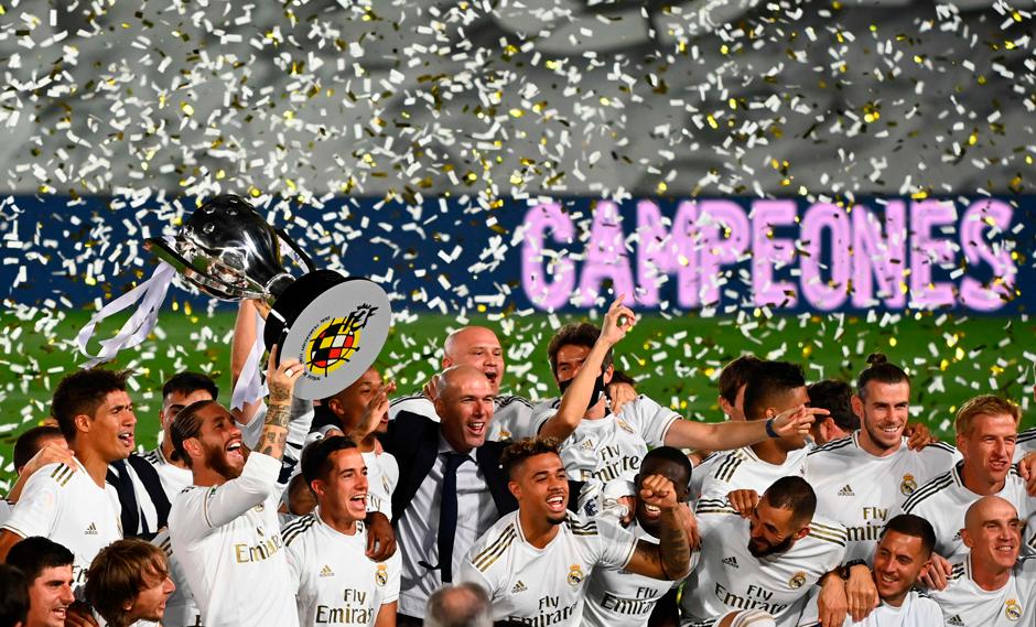 Real Madrid campeón: así celebró el equipo de Zidane tras ganar LaLiga | Foto: AP/AFP/EFE