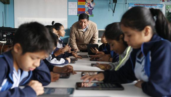 La nueva ley aprobada por el Congreso revaloriza el trabajo docente y sus derechos laborales. | Foto: Andina