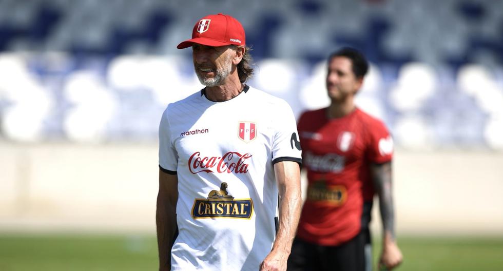 RIcardo Gareca se encuentra en Argentina, tomando la decisión final. (Foto: FPF)