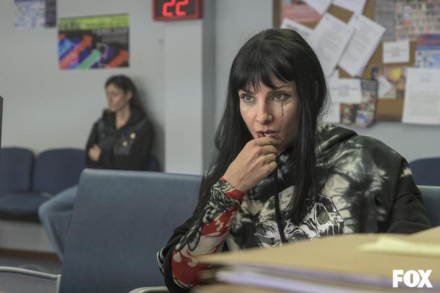 Escena del episodio 3 de “Vis a vis: El oasis”