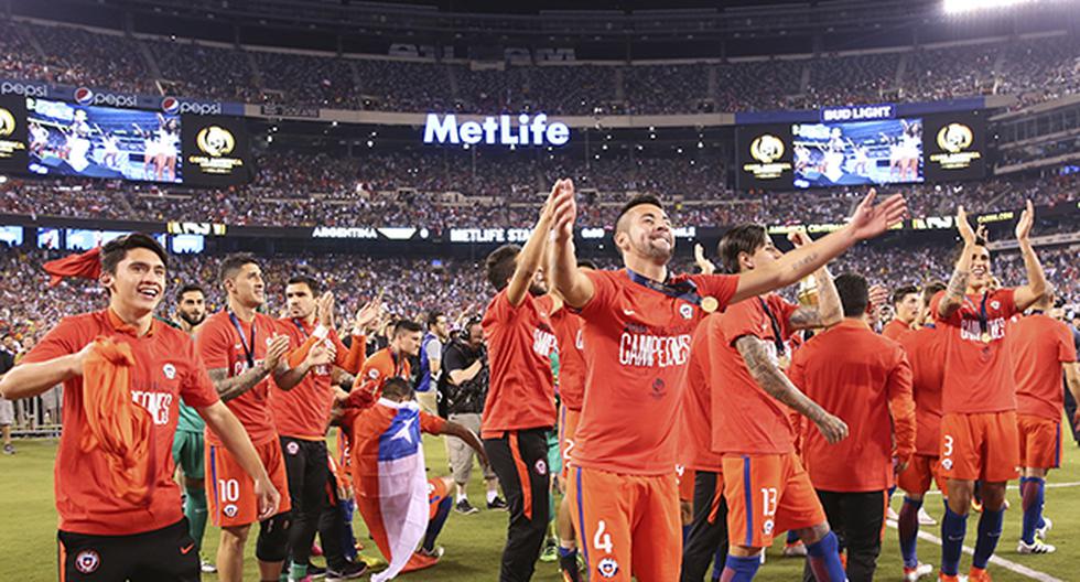 Elías Figueroa, considerado el mejor jugador de la historia en Chile, derrochó elogios a la reciente campeona de la Copa América Centenario. (Foto: Getty Images)