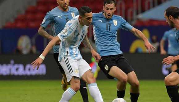 Argentina y Uruguay se enfrentan en el Monumantal de River Plate.