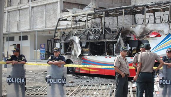 Abogado&nbsp; de la empresa Sajy sostuvo que el incendio en el bus en el que fallecieron 17 personas fue un “acto de vandalismo” (Giancarlo Ávila / GEC)