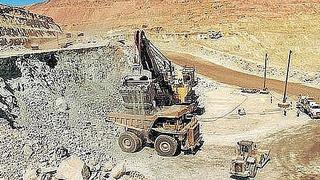 Southern paraliza producción en su mina de cobre Cuajone en pleno auge de precios del metal