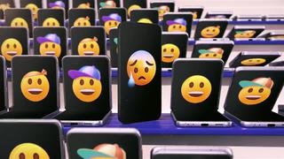 Samsung se burla de Apple por no tener celulares plegables con un comercial inspirado en Qatar 2022 | VIDEO