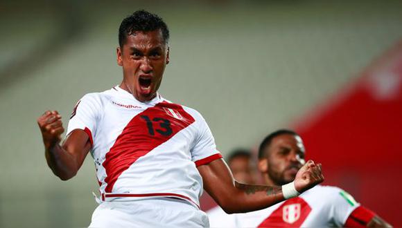 Renato Tapia marcó uno de los tantos en el último triunfo peruano en Lima ante Ecuador. (Foto: AFP)