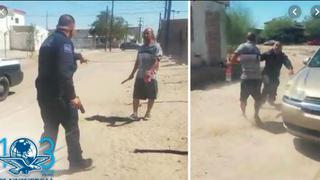 Hombre atacó con cuchillo a policía, pero este lo mató a tiros en México | VIDEO