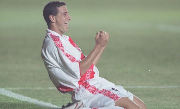 Celebración de Pizarro de su gol en el Preolímpico, ante Paraguay. (Foto: Archivo El Comercio) | Foto: Enrique Cuneo/GEC