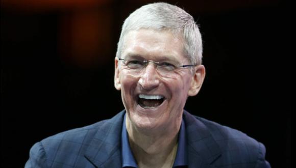 Tim Cook, presidente ejecutivo de Apple, reveló que es gay