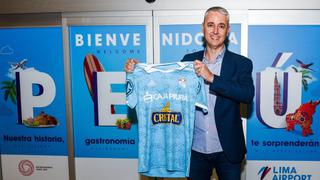 Tiago Nunes arribó a Perú: el nuevo DT de Sporting Cristal posó con la camiseta celeste | FOTO