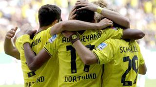 Borussia Dortmund goleó 4-0 a Augsburgo en su debut en la Bundesliga