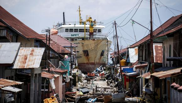 Terremoto y tsunami en Indonesia: sube a 1.234 la cifra de muertos en isla Célebes. (EFE).