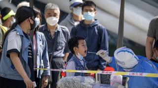 China registra once muertes y 415 nuevos casos de coronavirus, 401 locales
