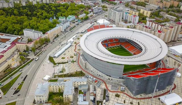 El Ekaterimburgo Arena se caracteriza por tener dos de sus tribunas fuera de su estructura principal. El estadio albergará cuatro partidos del Mundial Rusia 2018, en primera fase. (Foto: Shutterstock)