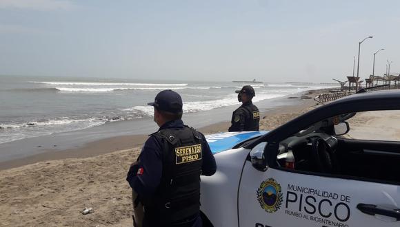 Agentes del serenazgo vigilan las playas del sur chico ante cualquier eventualidad. | Foto: GEC
