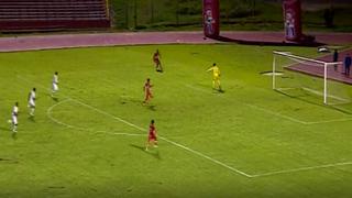 YouTube: la increíble situación de gol errada que da la vuelta al mundo [VIDEO]