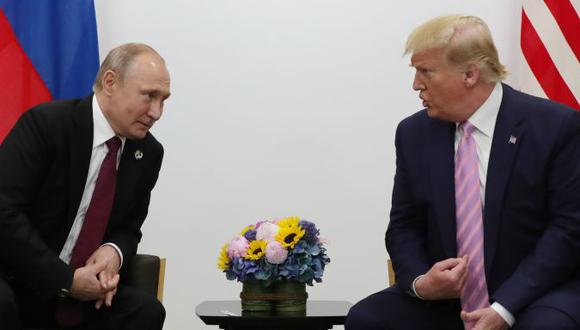 El presidente ruso, Vladimir Putin, y su par estadounidense, Donald Trump, se reunieron en la cumbre del G20 en Osaka el 28 de junio del 2019. (Fuente: AFP).