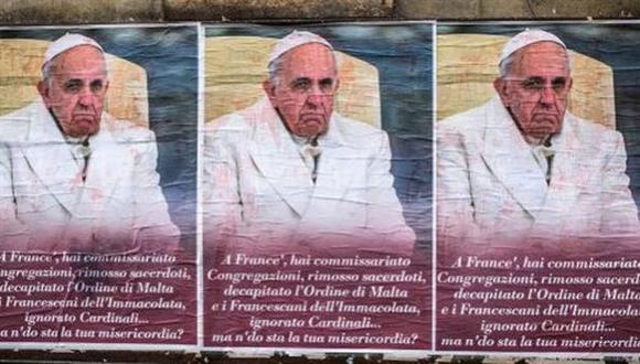Italia: Los carteles anónimos con críticas al papa Francisco