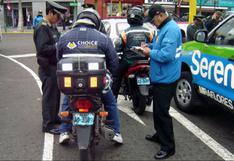 Seguridad ciudadana: motociclistas usarán chaleco y casco con placa