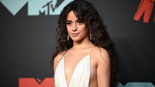 Camila Cabello desfiló por primera vez en la Paris Fashion Week 