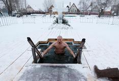 Los ortodoxos rusos se bañan en agua helada ¿Por qué lo hacen?