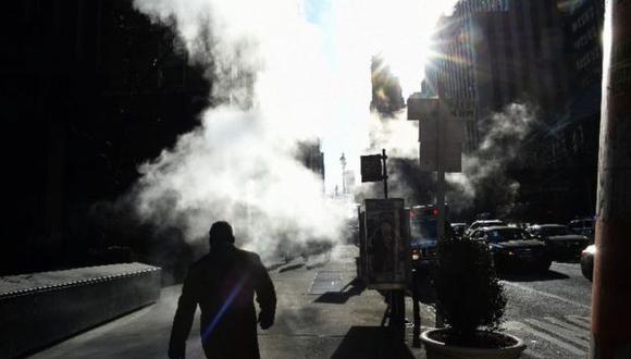 El vapor de cada día en las calles de Manhattan. (Foto: AFP)