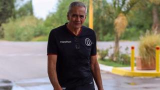 Universitario envió afectuoso saludo a su entrenador Gregorio Pérez por su cumpleaños