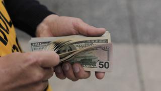 Dólar cerró a la baja y se cotiza en S/3,730 martes