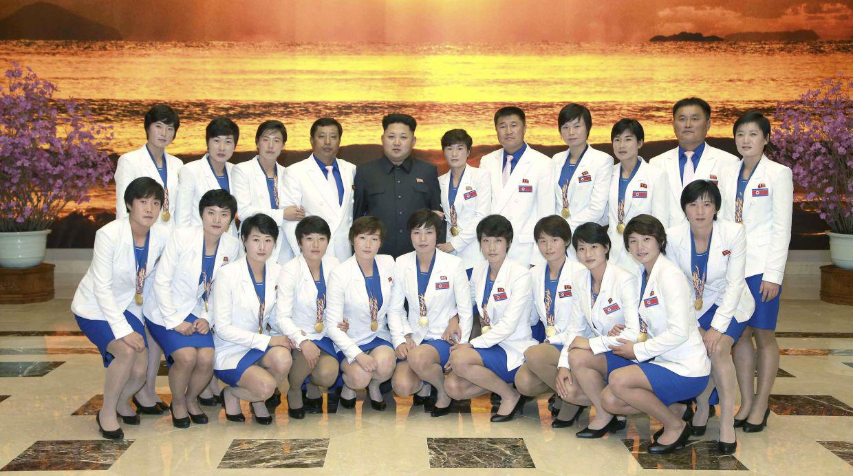 Kim Jong Un se luce en homenaje a atletas en nueva aparición - 3