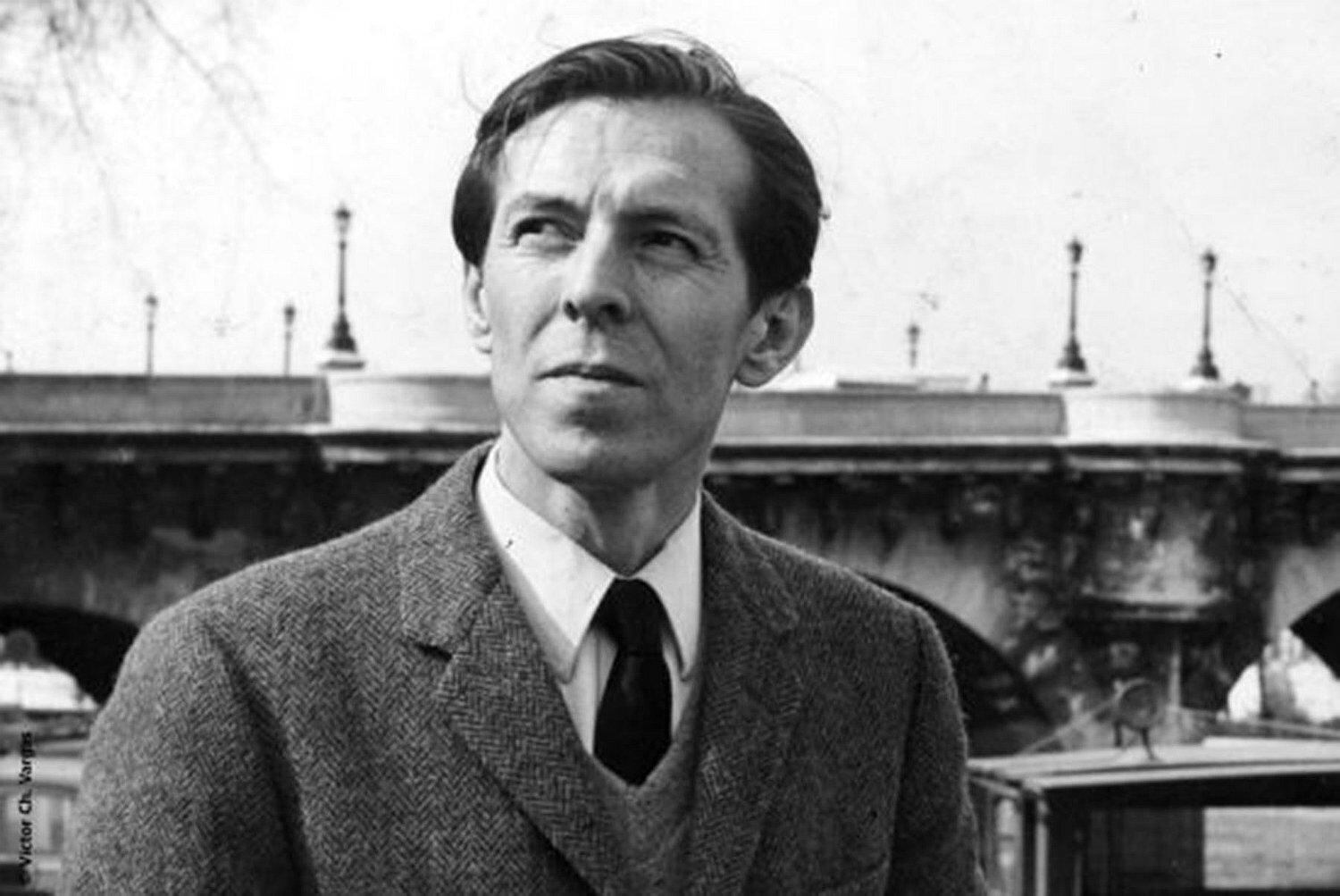 ​Julio Ramón Ribeyro en retrato limeño a mediados de los años setenta. 