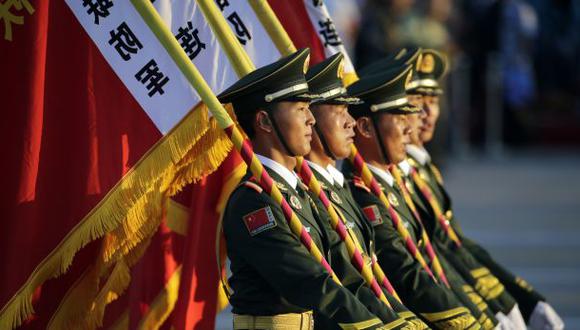 China reducirá en 300.000 el número de sus soldados