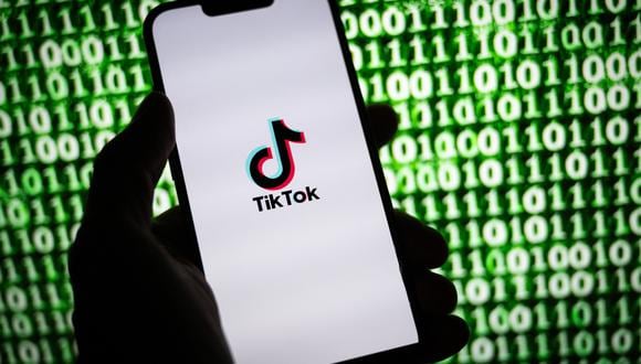 TikTok es una de las redes sociales más populares, pero en los últimos años ha sido acusada hasta de espionaje. (Foto: AFP)