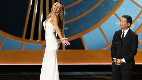 Critican a Sofía Vergara por broma en los premios Emmy