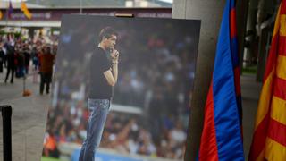 Imágenes del homenaje del Barcelona a Vilanova en el Camp Nou