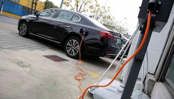 La venta de vehículos eléctricos y semieléctricos creció 44,29% en enero-octubre, pero aún hay pocas unidades rodando en las ciudades del Perú.