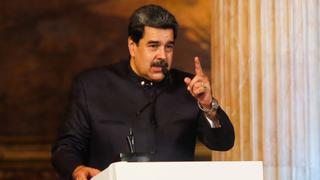 Maduro acusa a Duque de “racista y xenófobo” por negar vacunas a migrantes venezolanos