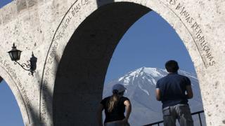 CAF ofreció su apoyo para que se construya un metro en Arequipa