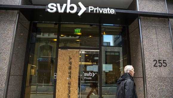 Las firmas de capital privado más grandes del mundo están interesadas en adquirir un libro de préstamos en poder de Silicon Valley Bank (SVB), ya que los inversores comienzan a rodear los activos del prestamista de California que colapsó la semana pasada.