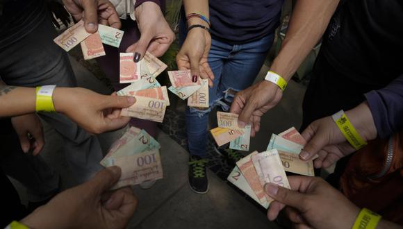 Sepa aquí a cuánto se cotiza el dólar en Venezuela este 24 de agosto de 2021. (Foto: AP)