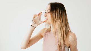 Verano 2022: Seis causas por las que podrías deshidratarte y no lo sabías