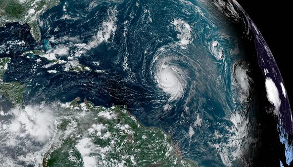 Esta imagen satelital proporcionada por la NOAA muestra el huracán Lee sobre el Océano Atlántico el 7 de septiembre de 2023. (Foto de / NOAA/GOES / AFP)