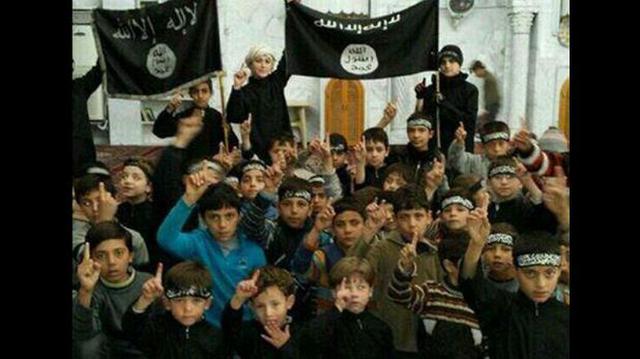 El Estado Islámico tiene centros de adoctrinamiento para niños - 1